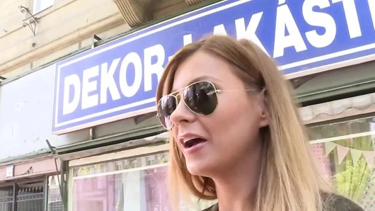 Boxtrucksex - lezbiyen halka açık düz kızı baştan çıkarır