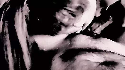 Karısı sadece el becerilerini uygulamak istedi