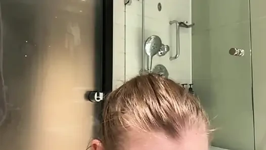 Hard fingering pussy in the bathroom hotel with jucielussie