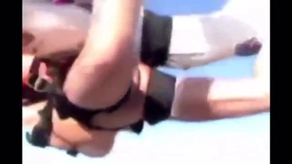 dudakları kıvırmak