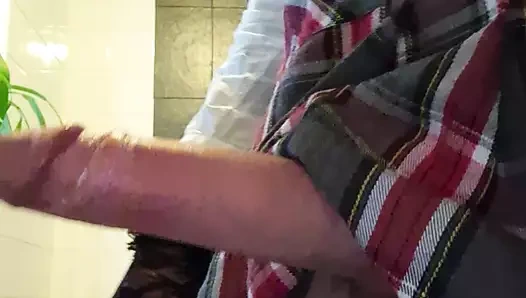 Okul üniforması içinde mastürbasyon yapıyor