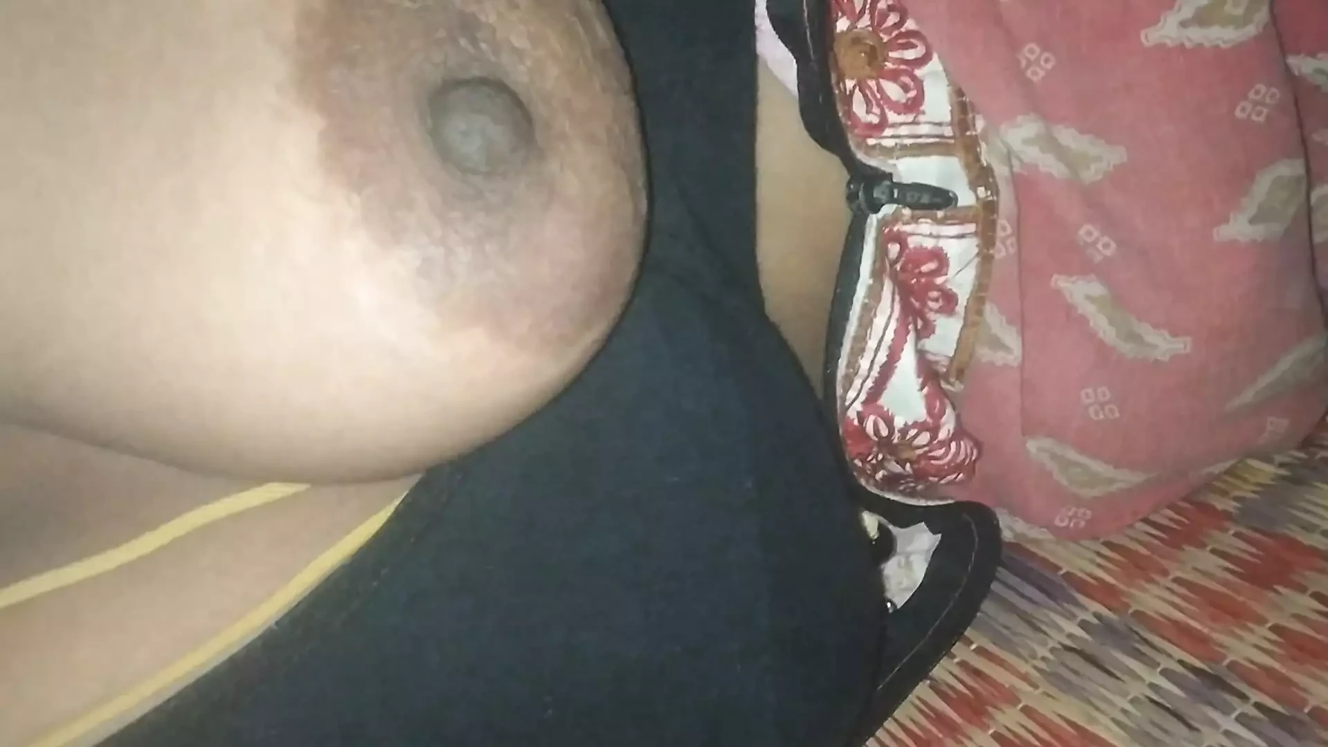 Indian tamil aunty night boobs