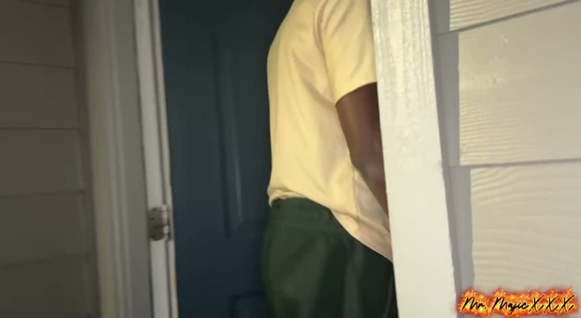 New Neighbor Busty Bexx Is Double Stuffed by Blvck Rose & Mr Majic