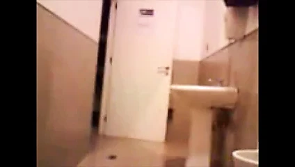 Tombo peruano haciendose una paja