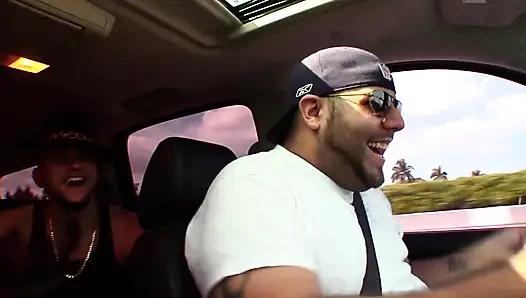 Esmer kadın sürtük gibi sikiliyor