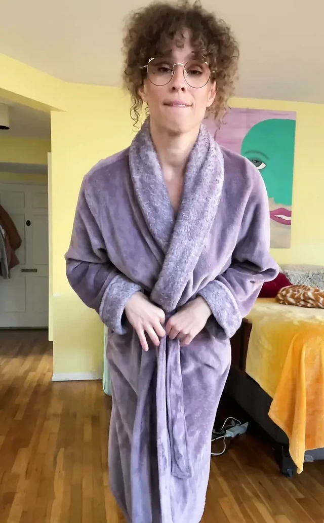 Dommy üvey anne 31 talimatı seni ateşli bir yemekle ödüllendirmeyi seviyor, kıllı amcığım ve göt deliğim, dölleme ve büyük ayaklarım için yalvarıyor!