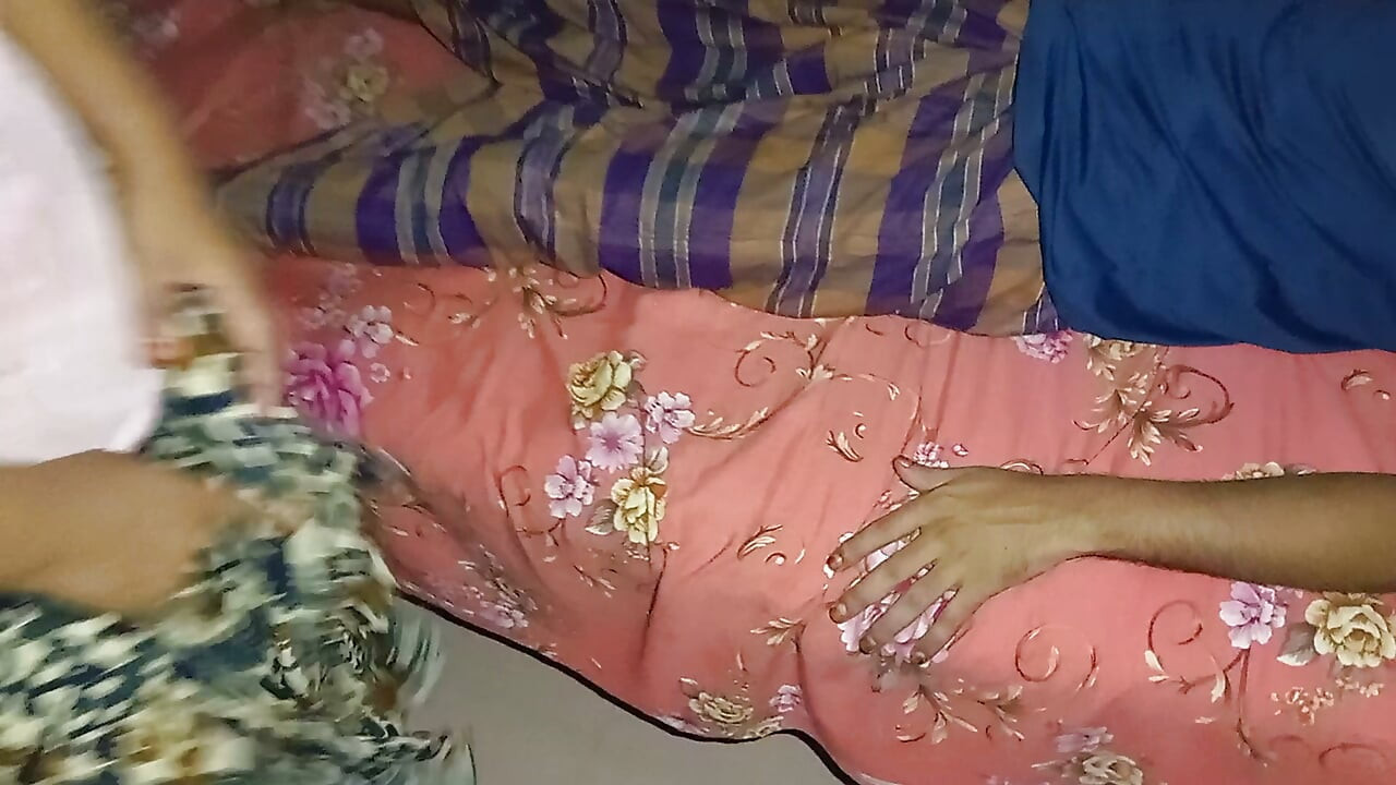 Desi 1st time losing Virginity. Very Nice Tight Pussy & Boobs. Teen Sex Video.