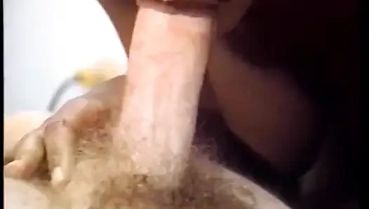 Siyah ve beyaz kombinasyonu asla bu kadar zevk verici değil