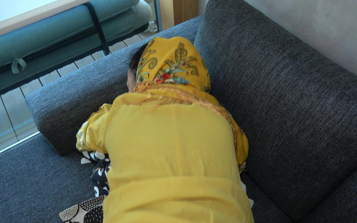 Tesettürlü Büyük Götlü Müslüman Arap Üvey Anne Ile Ev Yapımı Seks