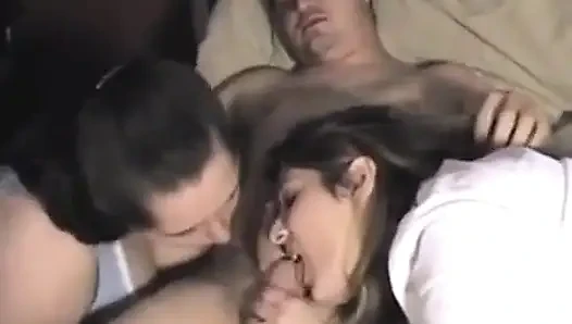 Aldatılan orta yaşlı seksi kadın - gavat orta yaşlı seksi kadın biz gavat oyunu hakkındayız. Arkadaşlarım ve ben sert eş değiştirenleriz ve tanışmak isterim