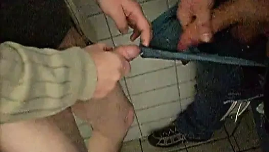 Sperma in die Unterhose 2