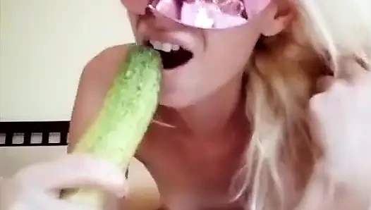 Edepsizce konuşarak içime boşal bebeğim