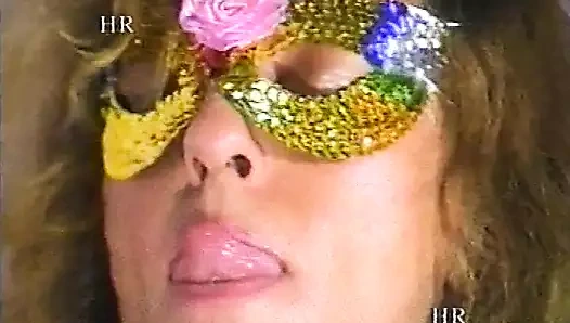 Maskeli eş değiştiren çiftlerle vhs'de İtalyan pornosu #4