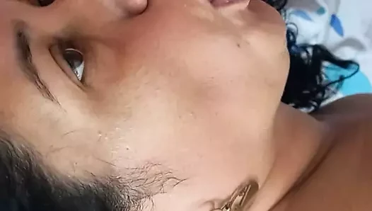 Karımdan oral seks amatör derin gırtlak
