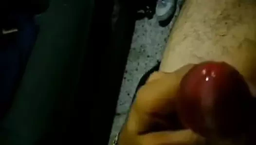 Evde yalnız, mastürbasyon yapma zamanı!