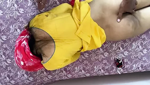 Hintli köylü kadın sikişiyor hintçe sesli porno videosu