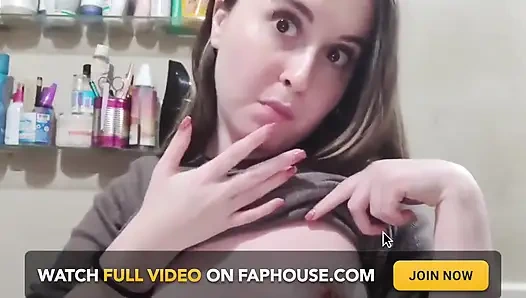 Kıllı meme uçlarımı sıkıyor