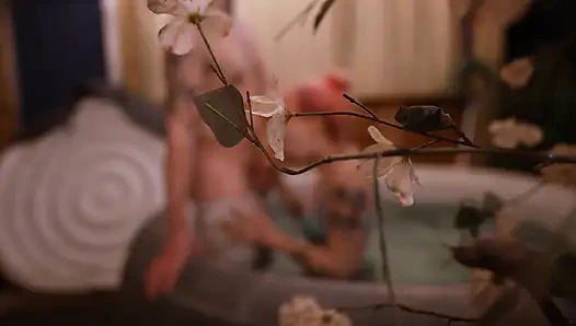 Röntgenci jakuzide sakso çekiyor