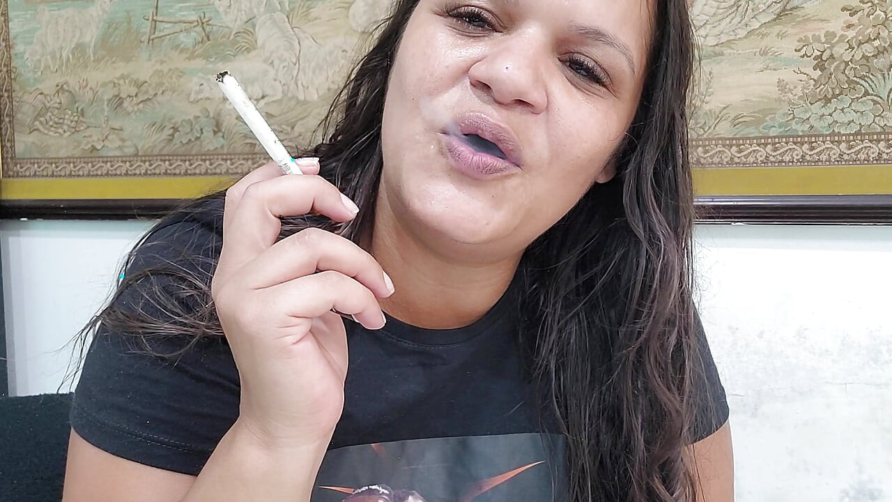Fetiş Sigara İçmek ve Cumming Yapmak