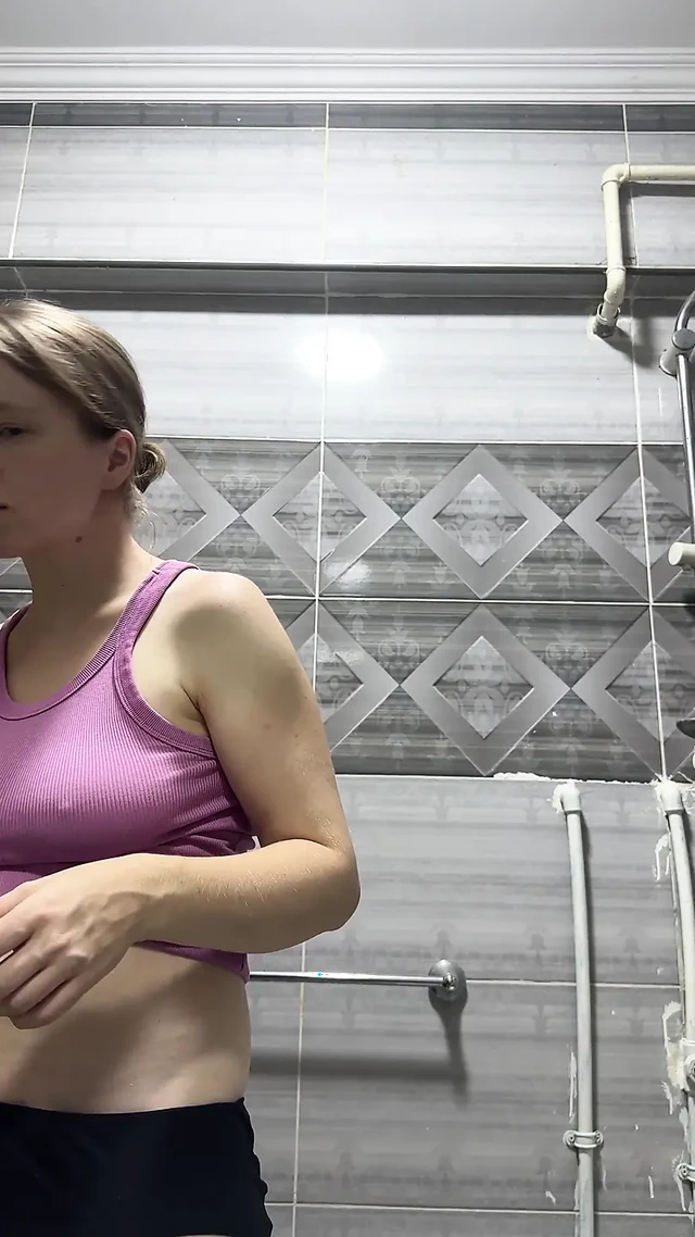 Намазанная маслом мои сиськи