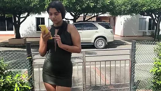 I fuck my girlfriend secretly in the bathroom of the FAMILY pool