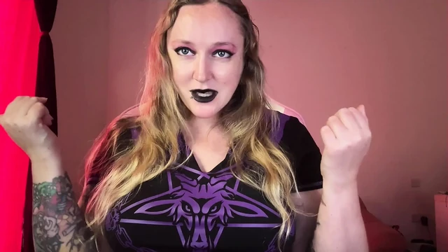 Gotik kızın şeytani anlaşması