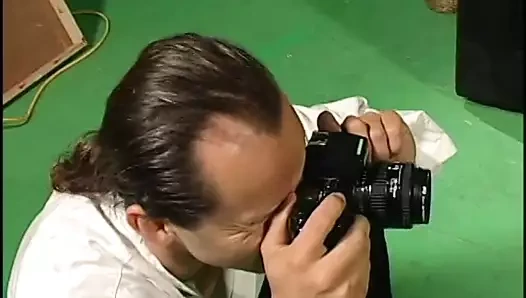 Adam seksi pembe iç çamaşırı busty geniş fotoğrafları ve stüdyosunda onu sikikleri