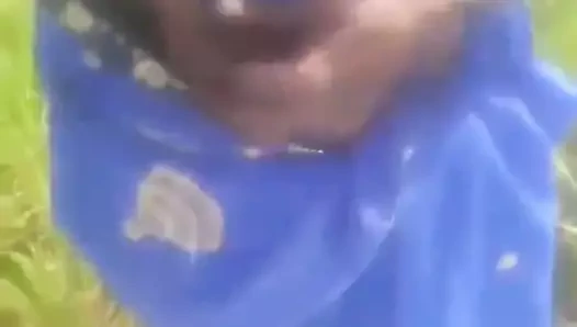 nine andhra gösteren göğüsler