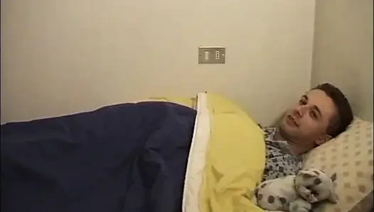 Sarışın orta yaşlı seksi kadın büyük penisi götten seviyor