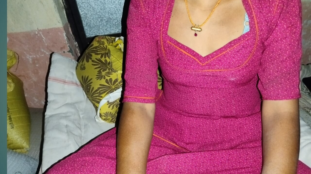 Seema üvey erkek kardeşine katılıyor, "bence sikişmeli ve bir daha bu konuda konuşmamalıyız"