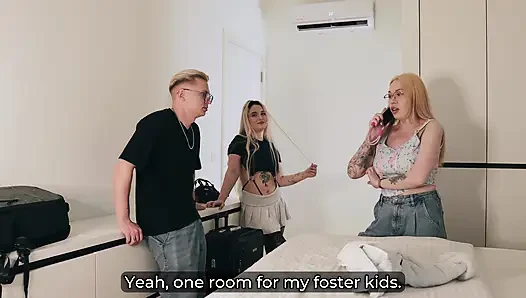 Hotel One Bed Taboo: Silent Step Mom Fucked By Step Son Mistaking Her For Flexible Step Sister!