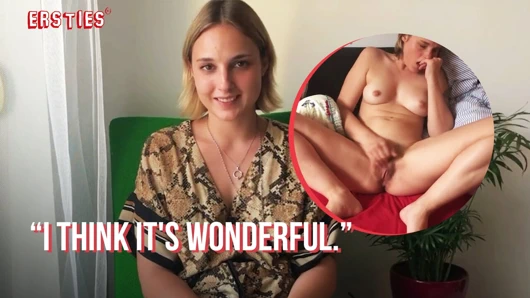 Ersties - tamamen doğal Ophelia tatlı kıllı amını parmaklıyor