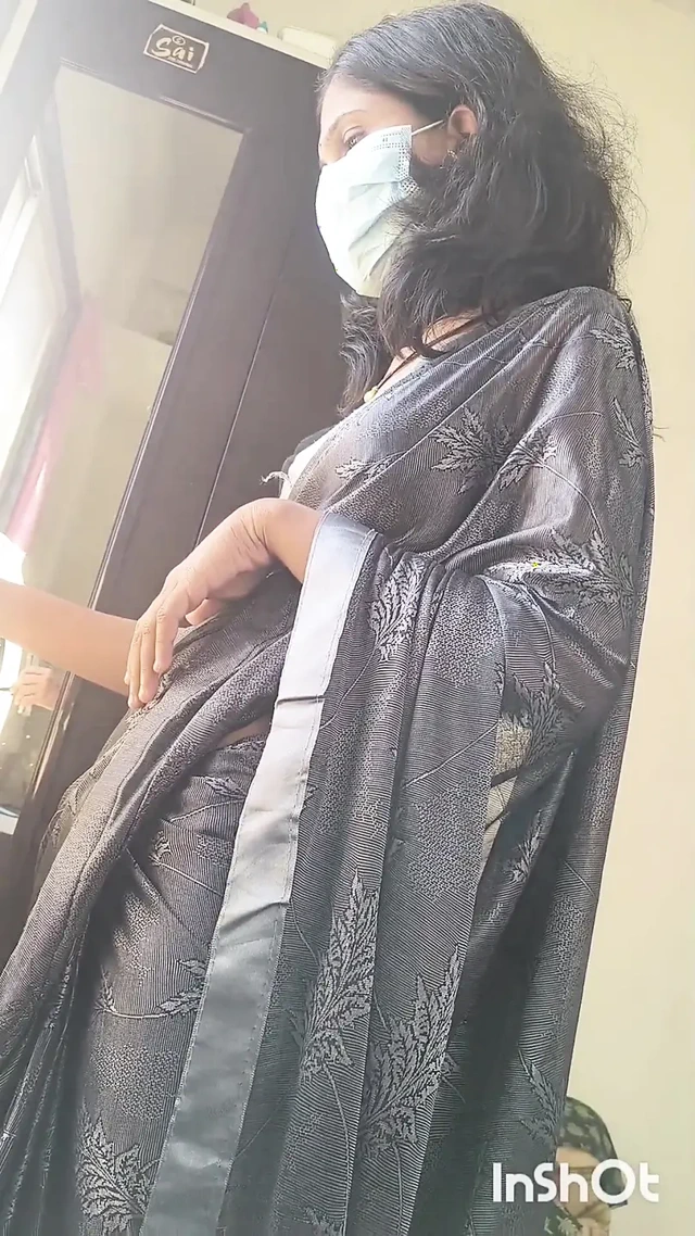 Shivani yenge kocası arkadaşıyla sert seks tam video.