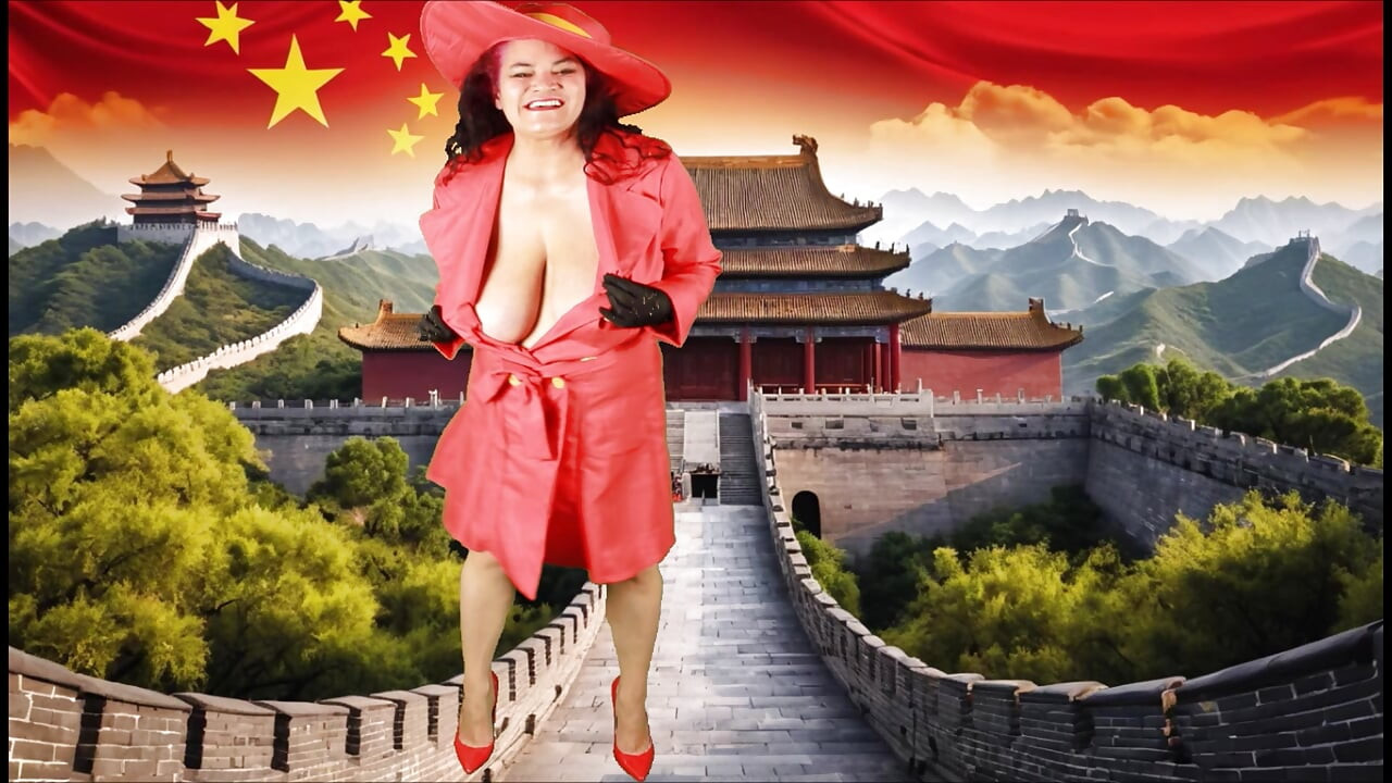 Carmen san diego striptiz dünyayı azdırıyor