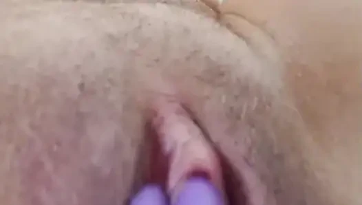 Seks oyuncakları ile ve seks oyuncakları olmadan orgazm derlemesi
