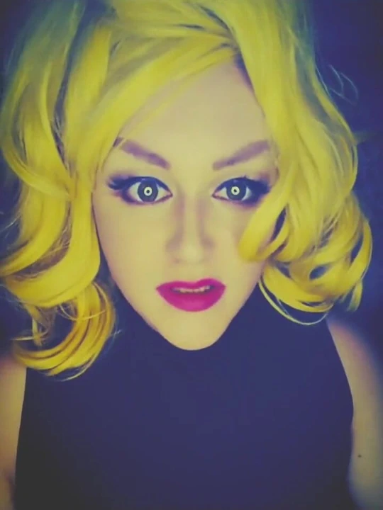 Seks bebeği robotunuz onu dinlerseniz tekrar yorumda sıkışıyor