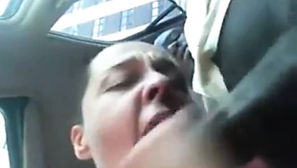 Beyaz kaltak sikişe kadar emiyor