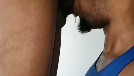 kesilmemiş boğaz kabadayı