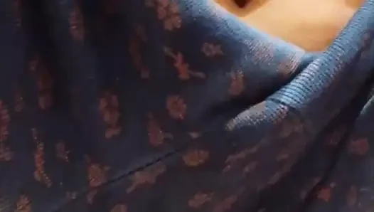 Ateşli genç üvey kız kardeş sıkı rosiy amcık büyük yarakla sert sikişiyor xxx video