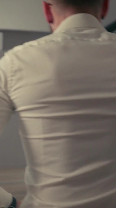 Мощный момент из "она просто убиралась, но у ее босса были другие планы"