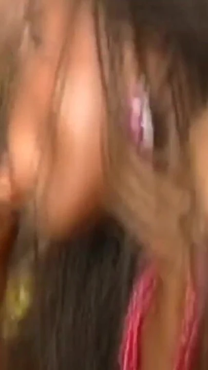 Эпический момент из "Черная африканская сосательная машина ублажает белого господина члена!"