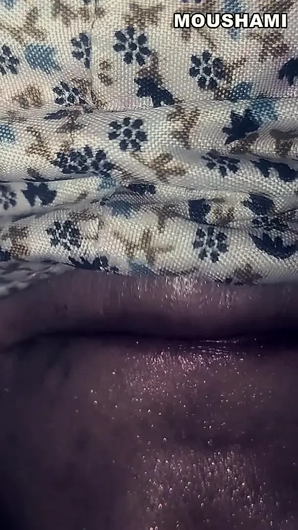 Desi bhabhi tamamen çıplak vücut gösterisi tam seks