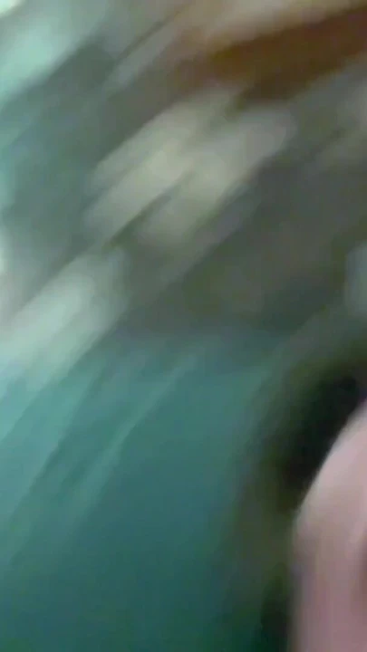 Şanslı rahatlatıcı oral seks ve sikiş | Klip 1