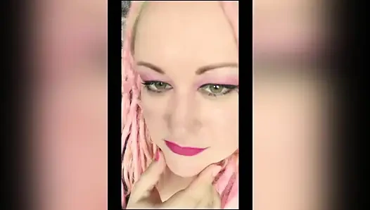 Kız arkadaşına bir grup zengin adamın porno fahişesi olduğun için 5 milyon teklif edildi