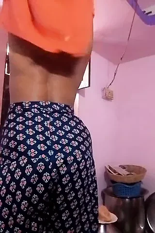 Swetha – Tamilce karısı çıplak video