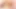 Seksi genç kız tıraşlı amcığını büyük bir dildoyla sikerken eğleniyor