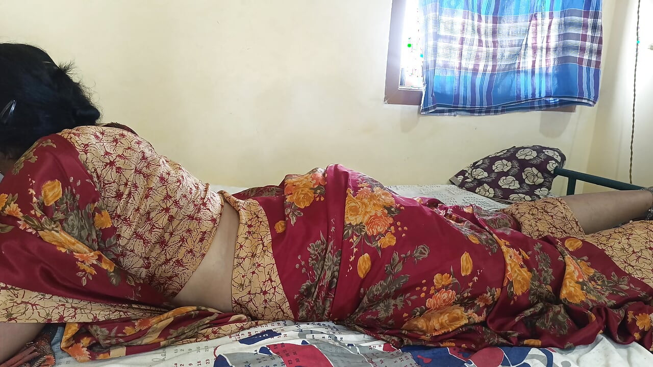 Red color saree cheating Housewife 2