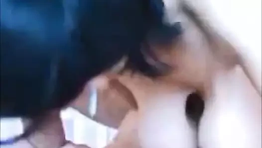 Zıplayan göğüsler eş ev yapımı