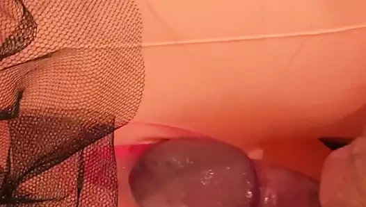 Ezik aşk bebeği baştan çıkarır ve sonra erken boşalan