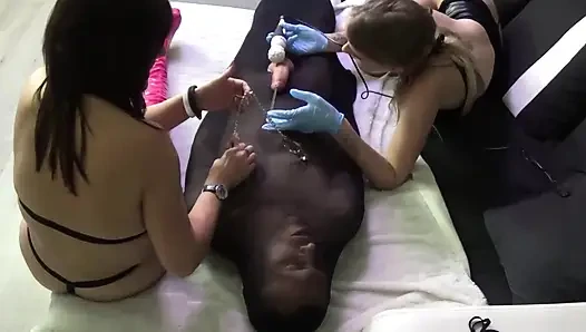 Tam külotla ses çıkarıyor
